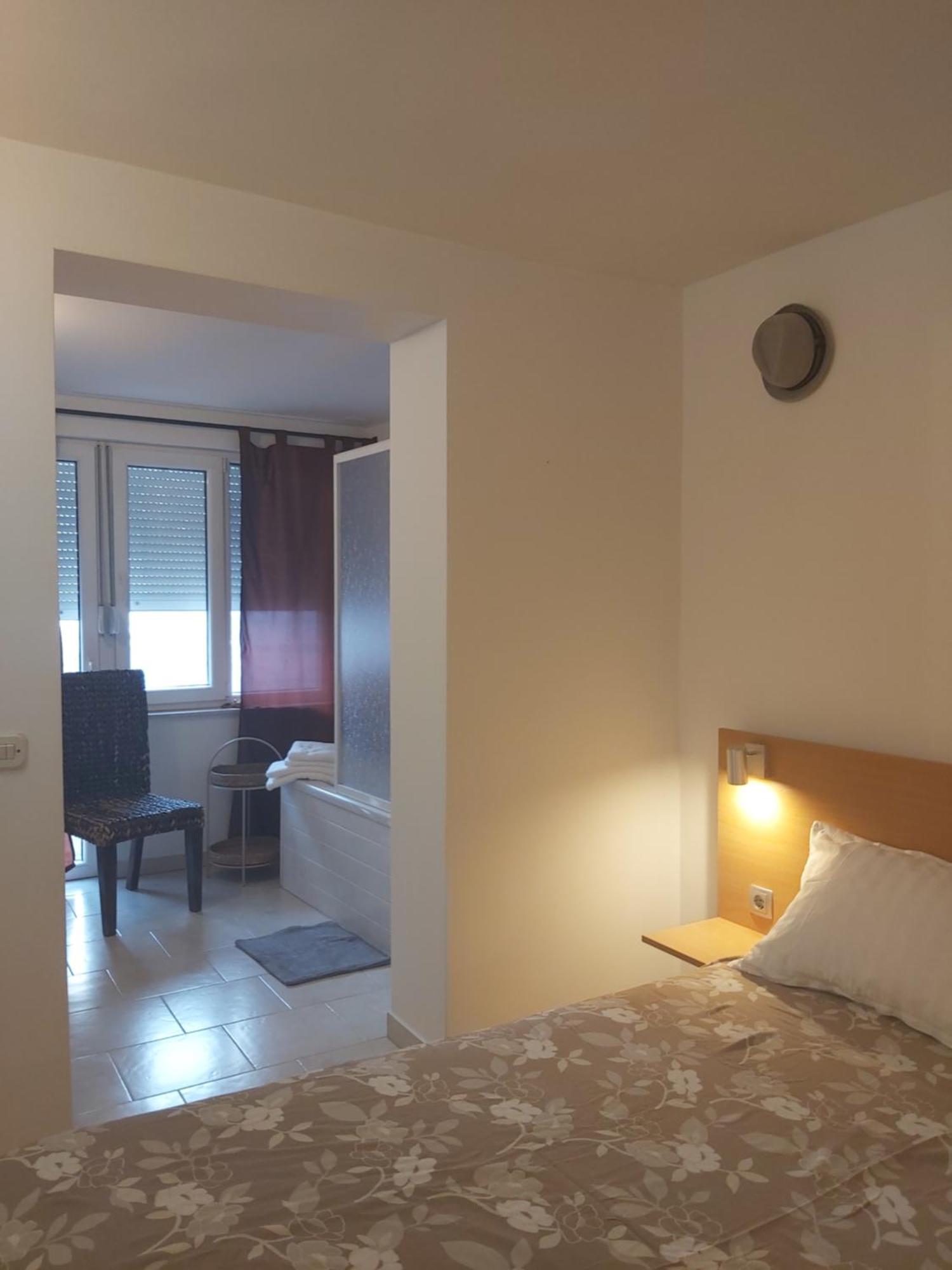 Appartement Luce With Shared Pool *
